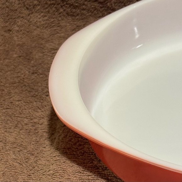 Vintage Pyrex Pink Flamingo Round Baking Dish - Picture 5 of 13